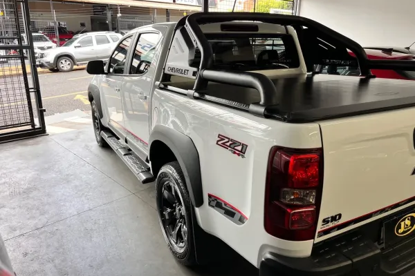 405798-chevrolet-s10-20251212083136489444