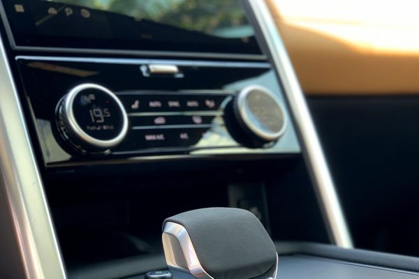 A-𝘝𝘌𝘕𝘋𝘈-▃▃▃▃▃▃▃▃▃▃▃▃▃▃▃▃▃▃▃☑️-LAND-ROVER-NEW-DISCOVERY-METROPOLITAN-EDITION-3.0-SE-I6-MHEV▃-8
