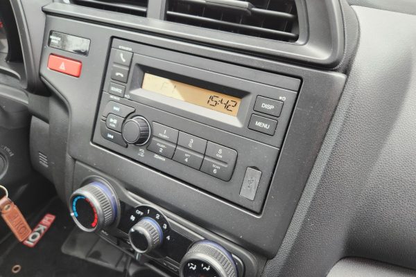 HONDA-FIT-1