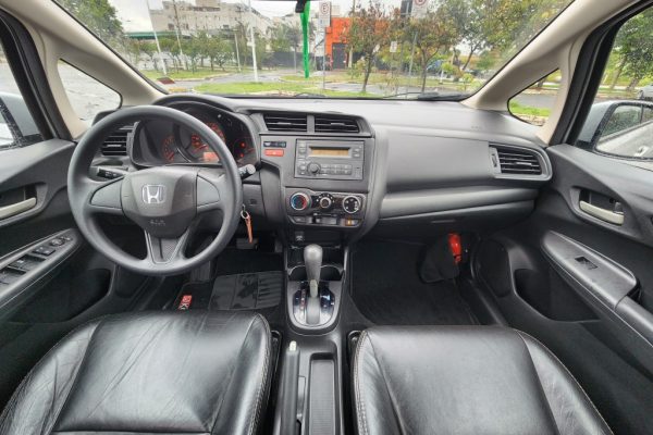 HONDA-FIT-11