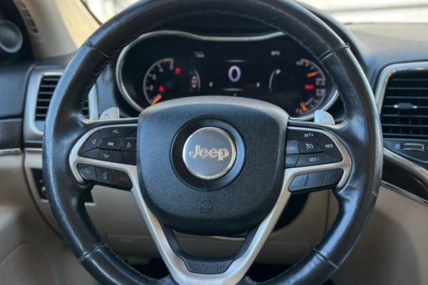 JEEP-GRAND-CHEROKEE-4