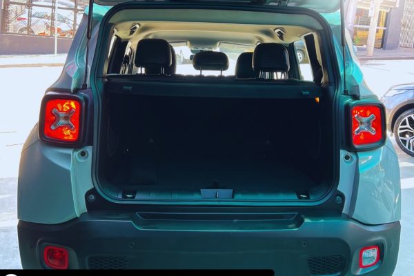 Jeep-Renegade-8