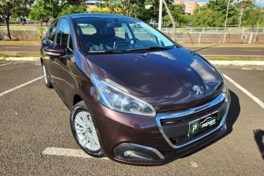 PEUGEOT-208-5