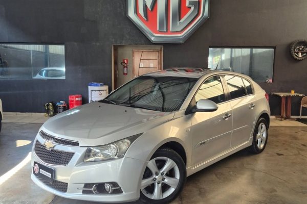 Quem-gosta-de-sol-e-so-abrir-o-teto-solar-e-curtir-Cruze-LTZ-2014Motor-1.8-flexCambio-Automatic-2