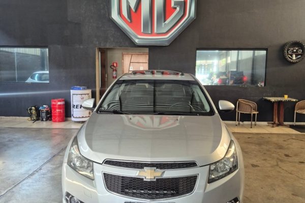 Quem-gosta-de-sol-e-so-abrir-o-teto-solar-e-curtir-Cruze-LTZ-2014Motor-1.8-flexCambio-Automatic-9