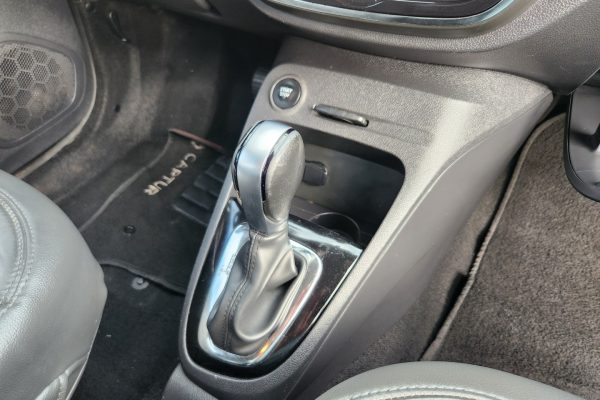 RENAULT-CAPTUR-1