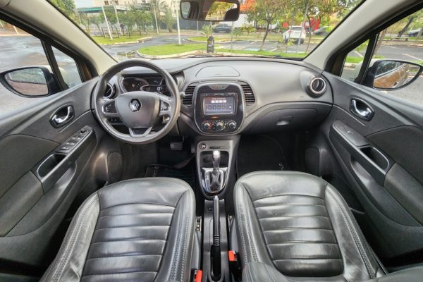RENAULT-CAPTUR-12