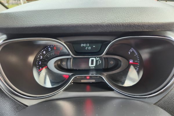 RENAULT-CAPTUR-2