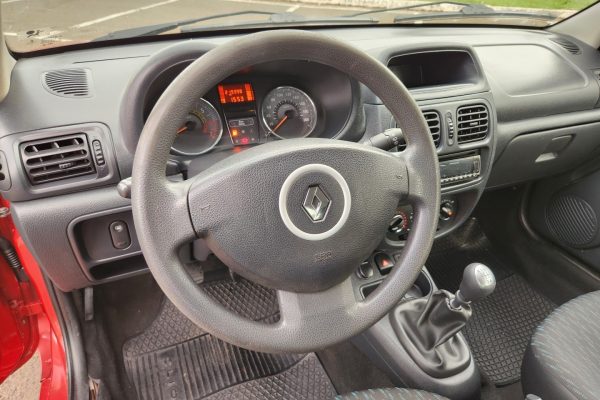 RENAULT-CLIO-6