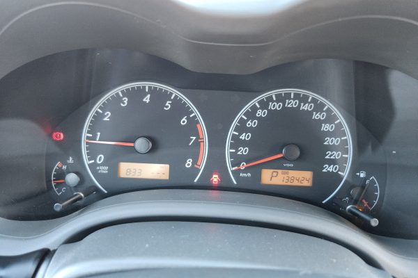 TOYOTA-COROLLA-3-1