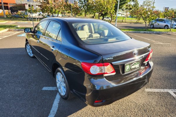 TOYOTA-COROLLA-3