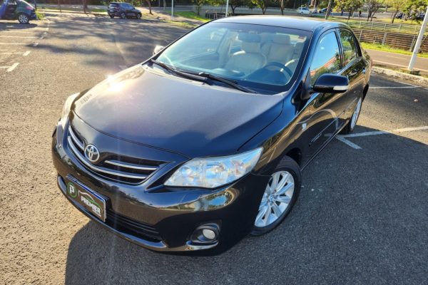 TOYOTA-COROLLA-4