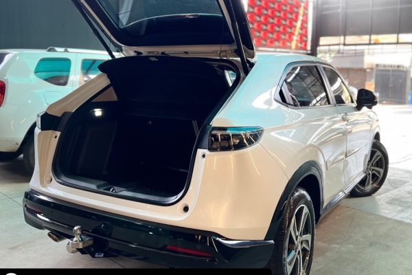 🚗-Honda-HR-V-Touring-1.5-Turbo-–-2023-2023💰-Por-apenas-R169.900✔️-Motor-1.5-Turbo-Flex-–-po-9